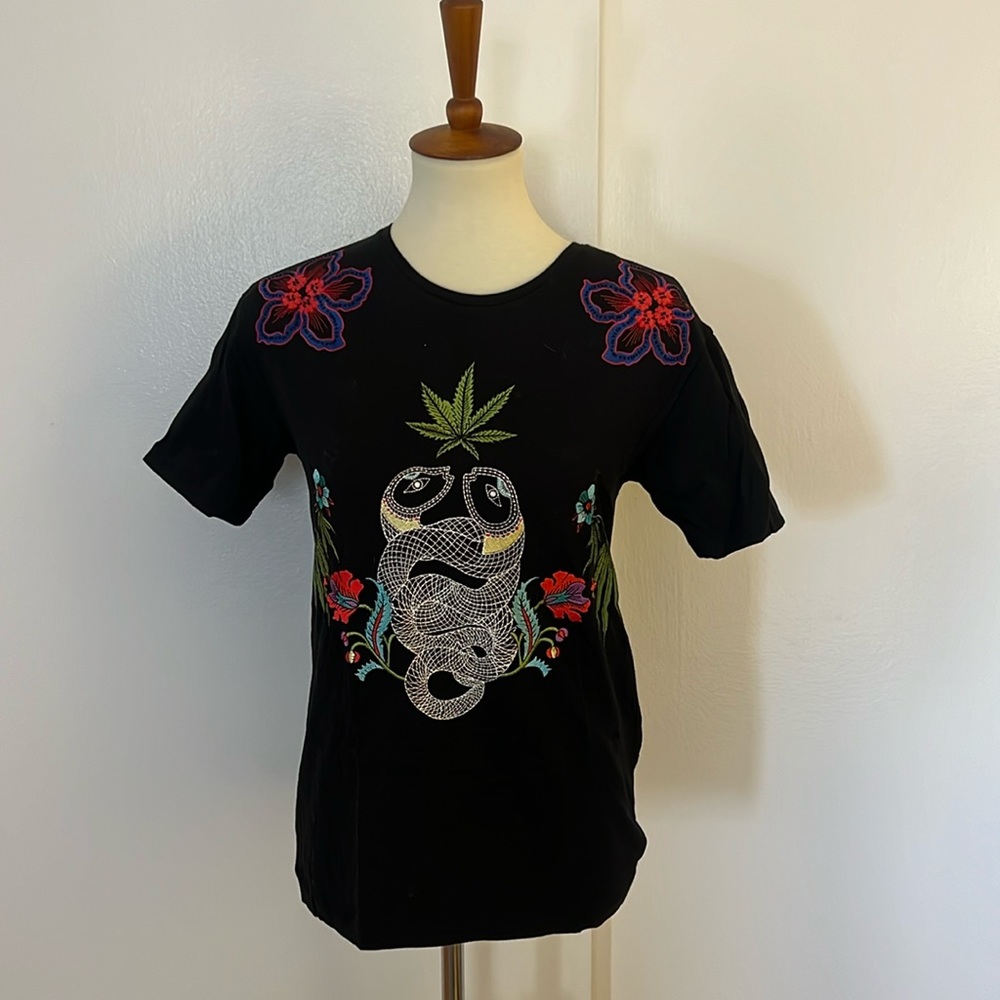 Black T shirt with embroidery